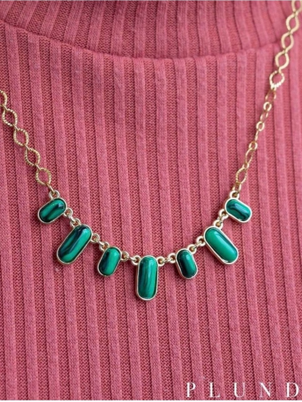 Plunder Necklace Earrings Gold Plated Emerald Green Stones Acrylic Drop earrings - Picture 3 of 7